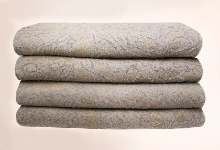 Soft Bath Towels Made from 70% Cotton and 30% Bamboo Blend