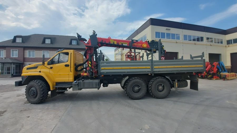 Multi-functional Hydraulic Crane Truck Ural 4320 U1К05N-L090