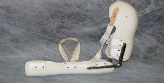 Elbow Joint Rehabilitation Device for Motion Recovery