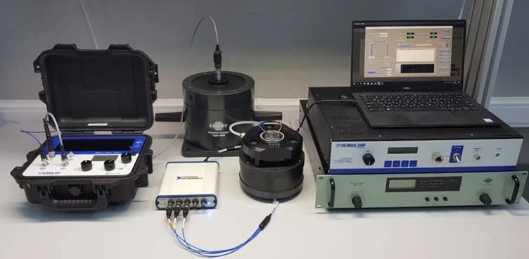 Vibration Testing Machine for Vibration Converters AT-9000