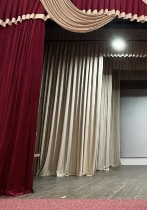 Stage Curtain Panel for Partial Space Closure - Art. 00002