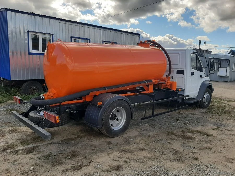 Vacuum Tank Truck 2790F8 on GAZ C4 Chassis C41RB3