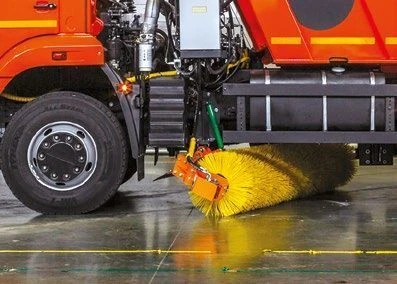 MPO 285-55 High-Speed Brush Equipment for Road Maintenance