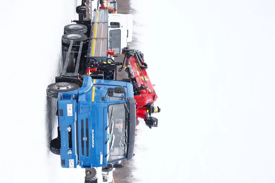 Multi-Purpose Truck with Hydraulic Crane KMA on KAMAZ 43118 Base Model 41K12N-U9