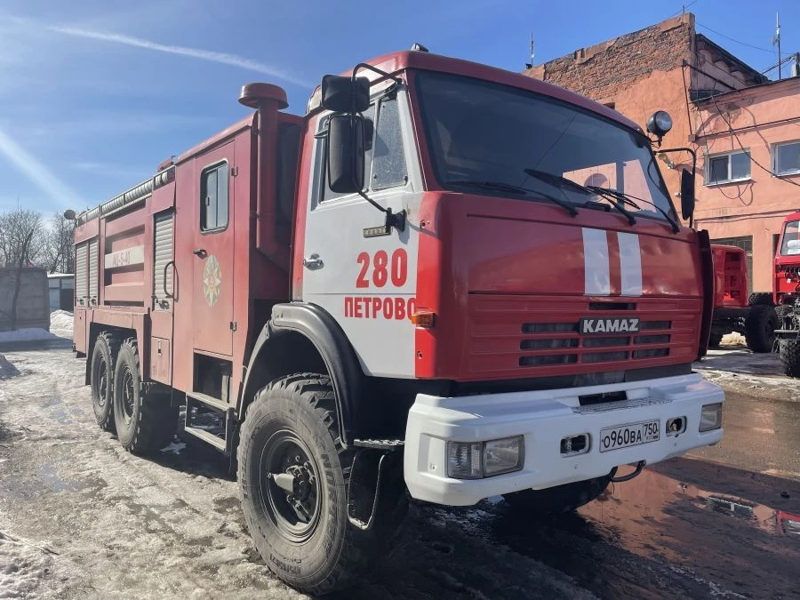 Fire Foam Extinguishing Vehicle APT 6.0-70 (43118) Model 4344-D0