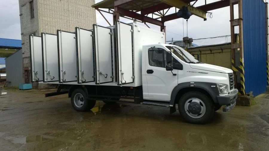 Food Transport Van with Diesel Engine - Model 47122