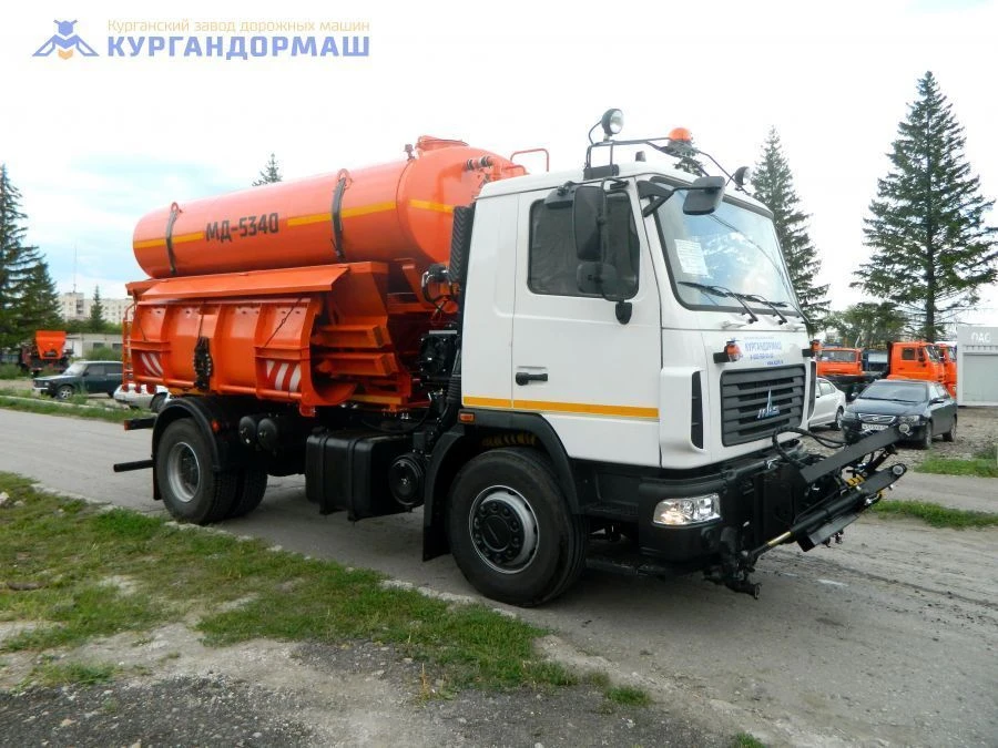 Combined Sweeping Machine MD-5340 for Efficient Snow Removal
