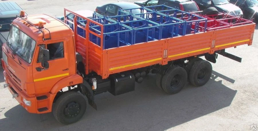 Cargo Truck with Diesel Engine for Dangerous Goods Transport, Model 6Y124K