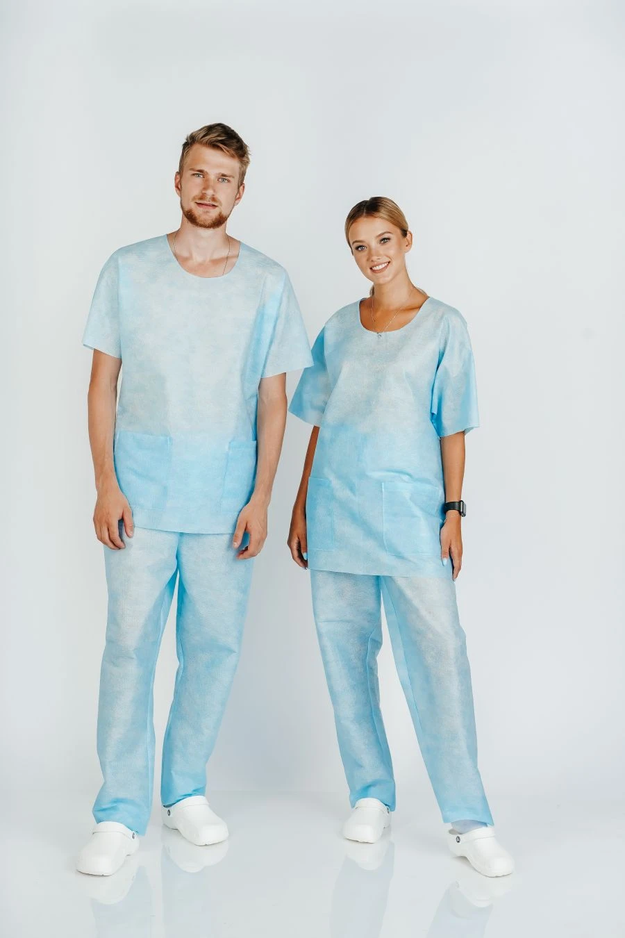 Disposable Non-Sterile Medical Suit for Protective Use