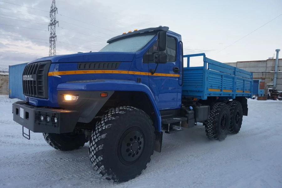 Heavy-Duty Special Truck on URAL 4320 Chassis Model 584912