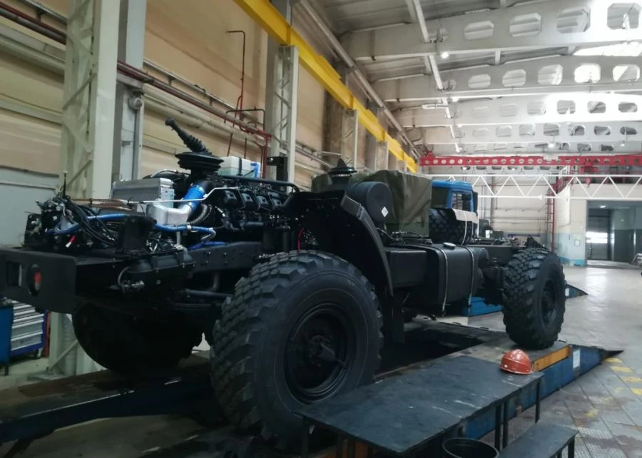KAMAZ 43502-15 Chassis with Installed Engine (Cabless)