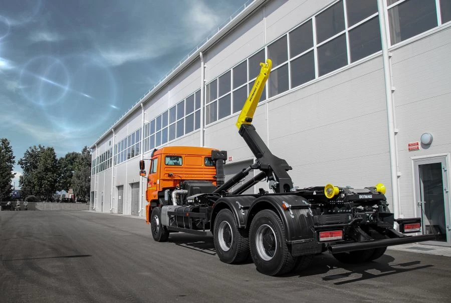 Special Multi-Lift with Hook Loader Equipment VK T20 Type 62E155 Based on KAMAZ 6520-53