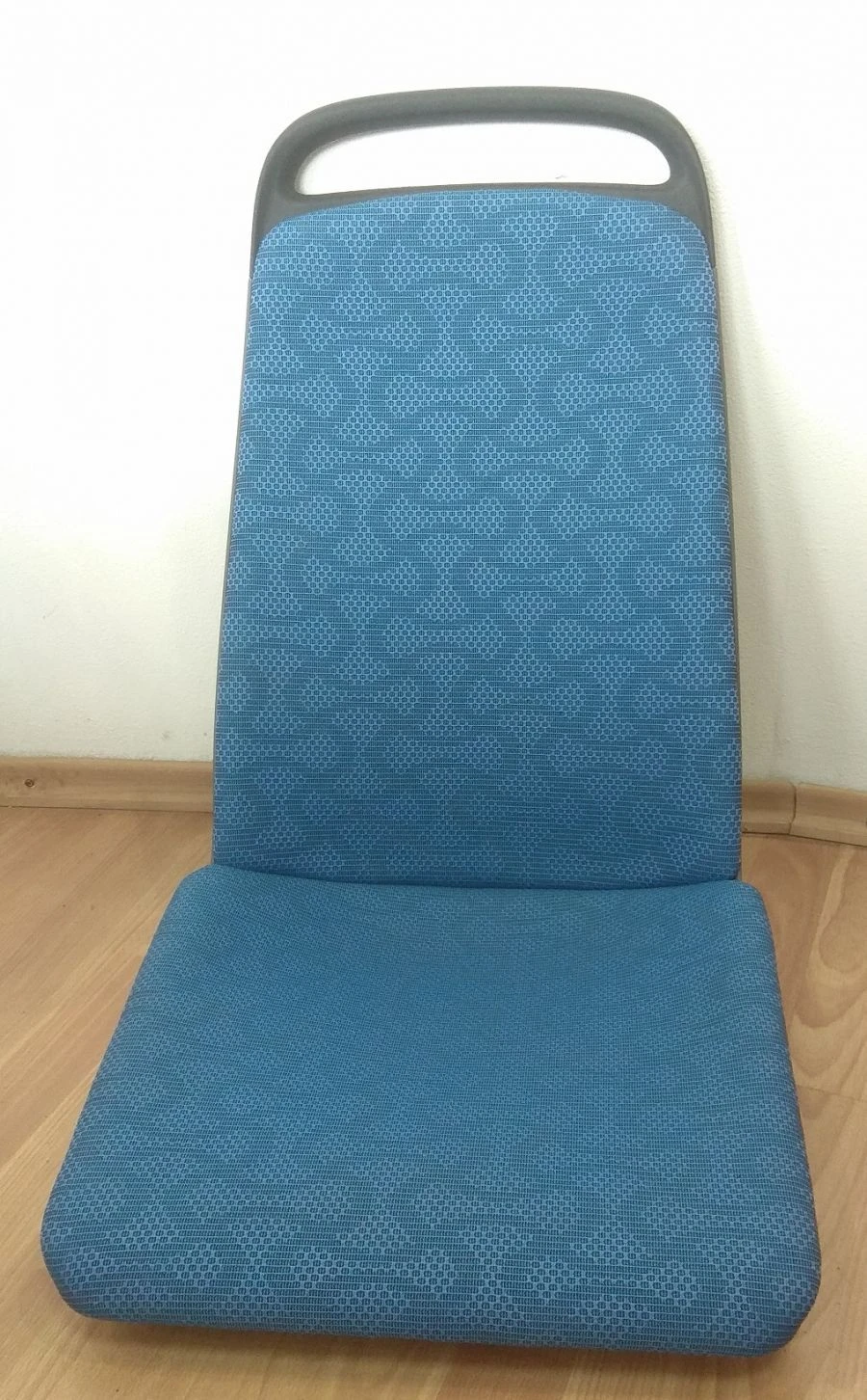 Passenger Seat with Armrest for M2 and M3 Vehicles L01R35.6820030