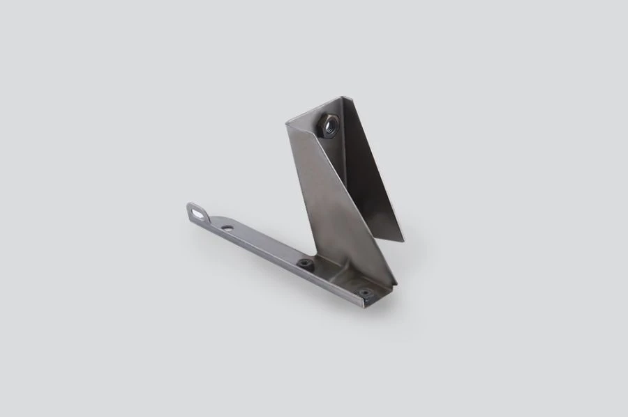 Front Loker Bracket for Various Applications 236000840403100