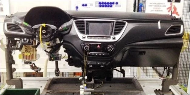 HCR H5LCPR100* Vehicle Dashboard Panel