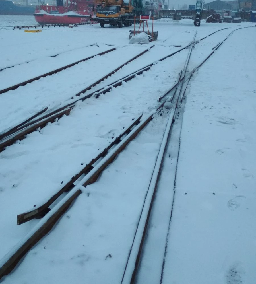 High-Strength R65 Type Crosspiece for Rail Intersection 1/9