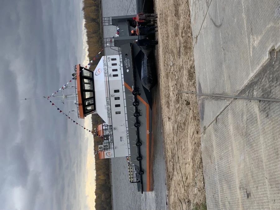 Tugboat Pushboat "Engineer Singer" Model TSK.395M Registration No. 247199