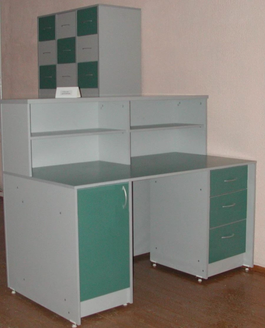 Medical Examination Table Type 3 with Storage Cabinets
