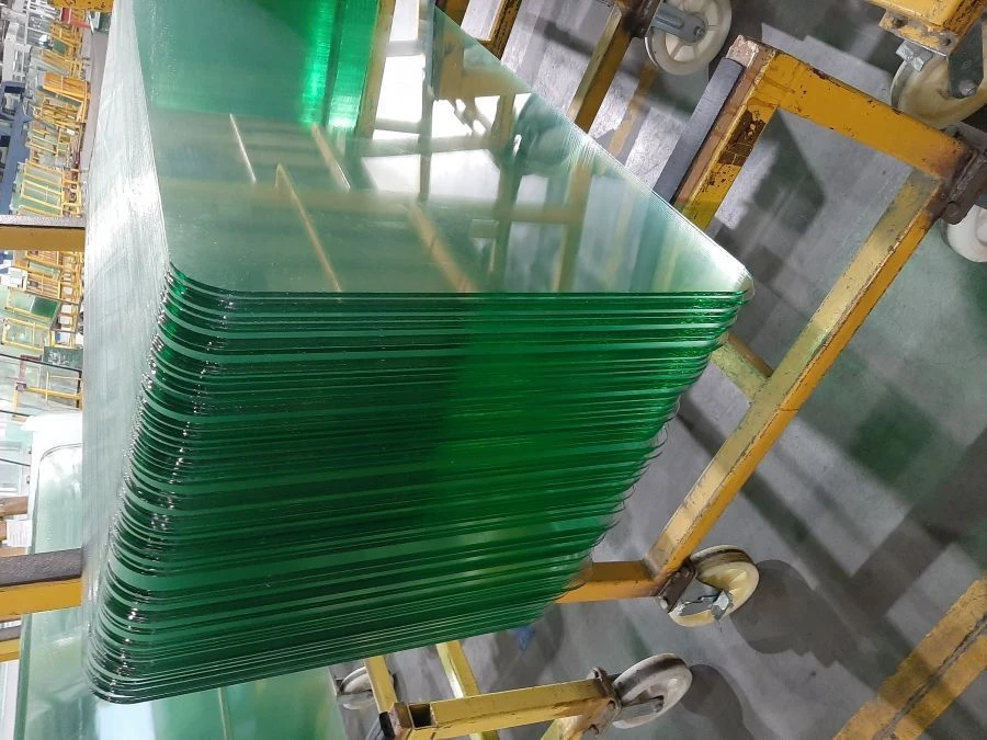 Right Internal Side Window Vent Movable Glass 320402-05-5403096-02