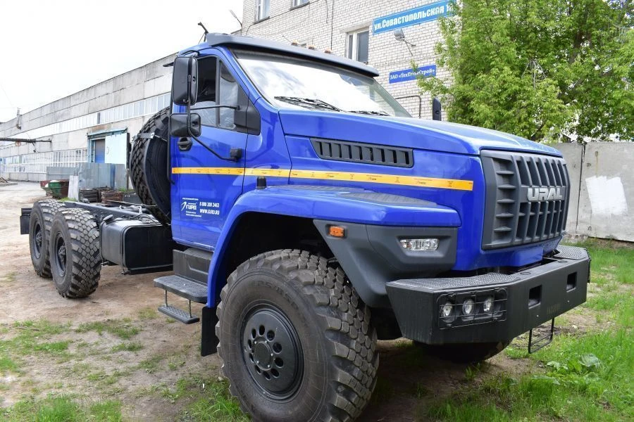 Автомобиль-тягач специальный на шасси Урал 4320-6951-70, 4320-6951-72, 4320-6951-74. Марка ГИРД. Тип 5849D. Модификация 5849D-00