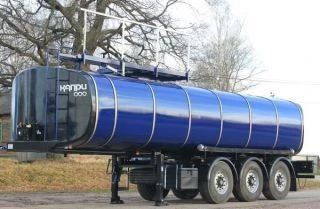 Thermally Insulated Tank Semi-Trailer for Transporting Oil Products Model 963934 BPW Axles