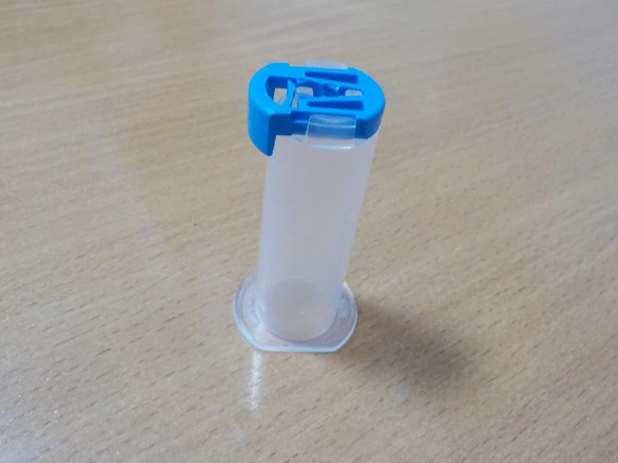 Vacuum Blood Collection Holder "BERIMED"® with Automatic Needle Ejection