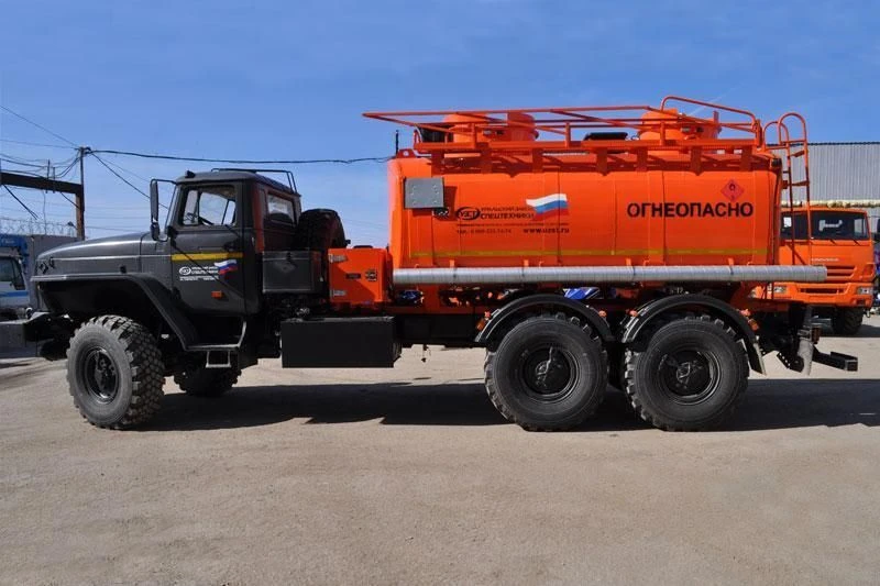 Fuel Transport and Dispensing Unit UZST01 6619