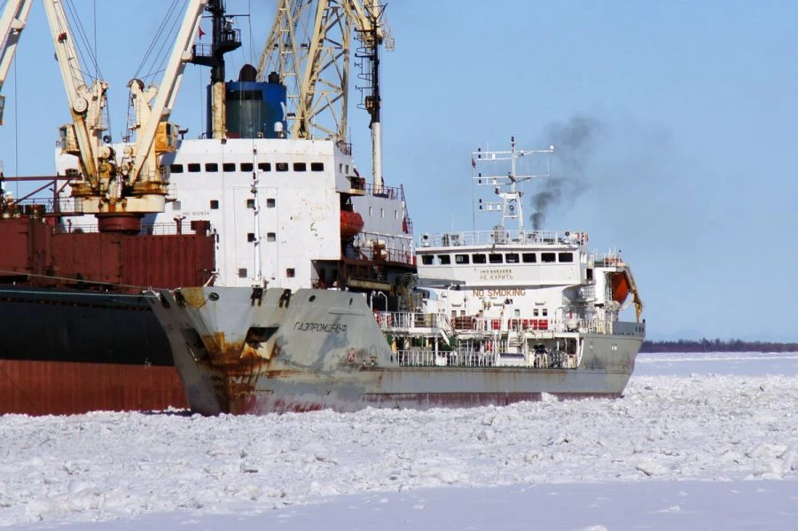 Refueling Tanker Project 00120