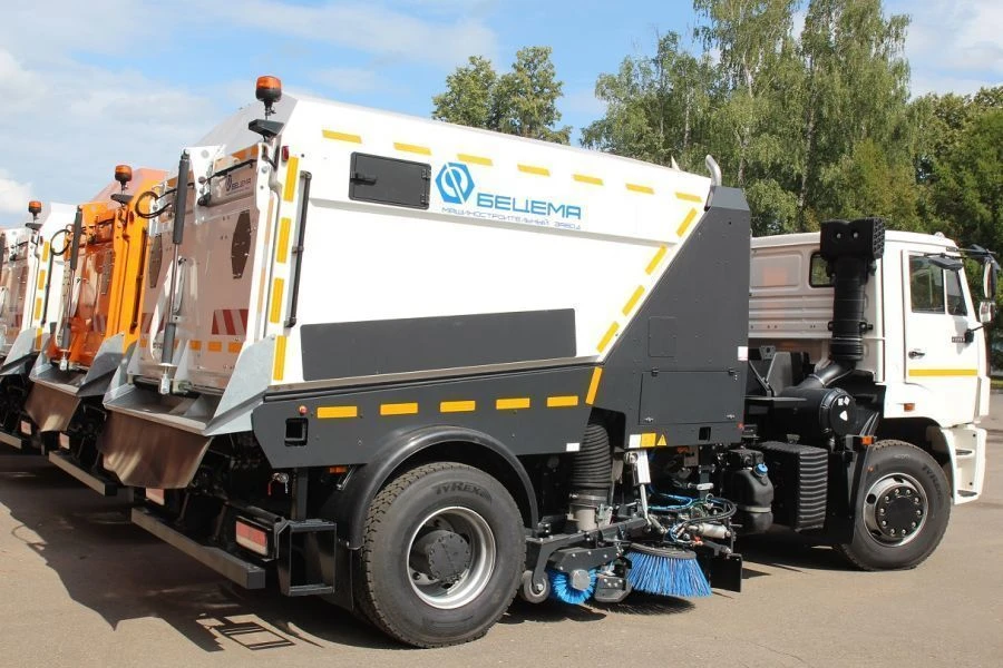 Vacuum Sweeper BCM-279.2 on KAMAZ 43253-G5 Chassis (Without Blade)