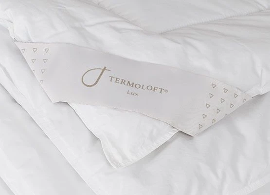 Luxurious Temoloft® Blanket - Hypoallergenic Polyester Filling