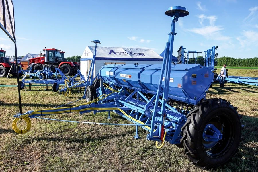 Universal Row Seed Drill VITA SZ-5.4 Standard - RZ3.105.00.000