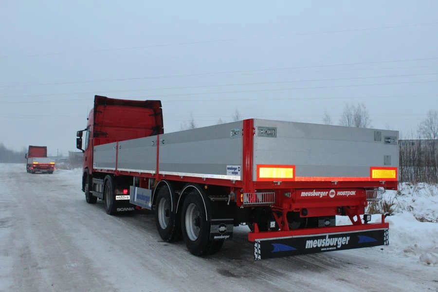 Two-Axle Platform Semi-Trailer SP-249 for Cargo Transport