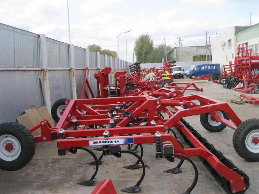 Chisel Plow for Deep Tillage "Chizelmaster-4800