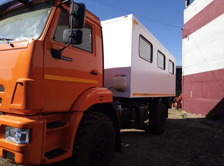 Shuttle Bus for Passenger Transportation, Model 67