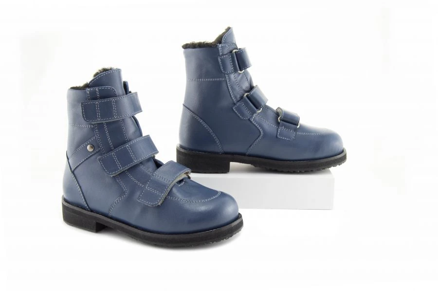 Orthopedic Children's Shoes with Insulated Lining for Deformities
