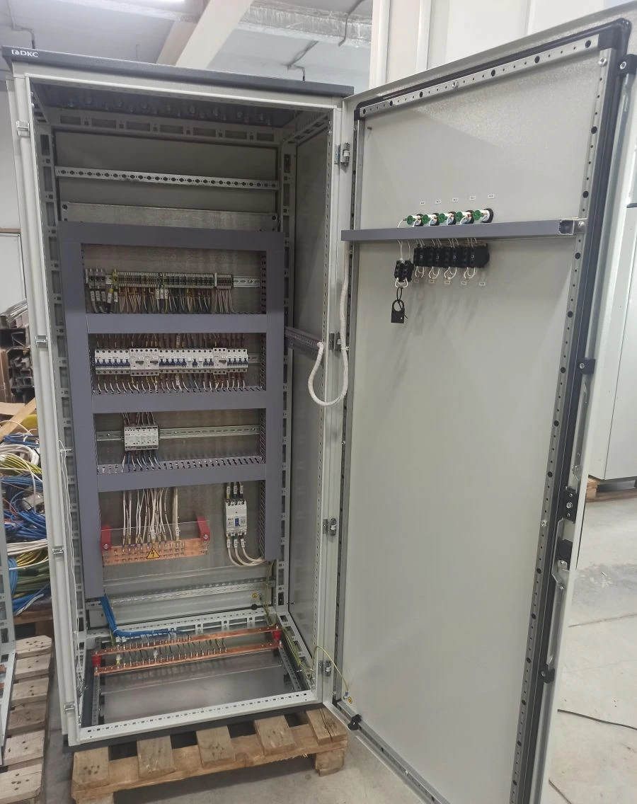 Low Voltage Distribution Cabinets SHU