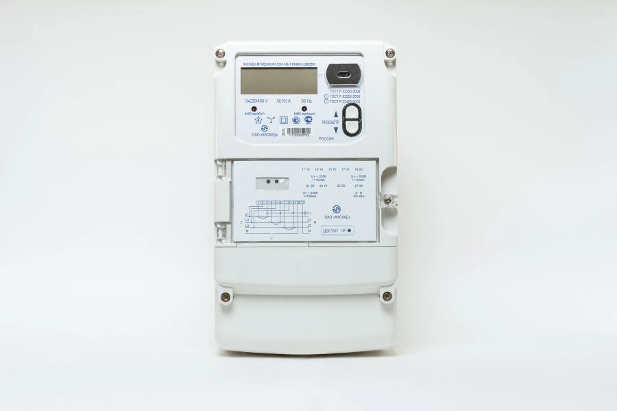 Multifunctional Three-Phase Energy Meter "KASKAD-32-MT" W32