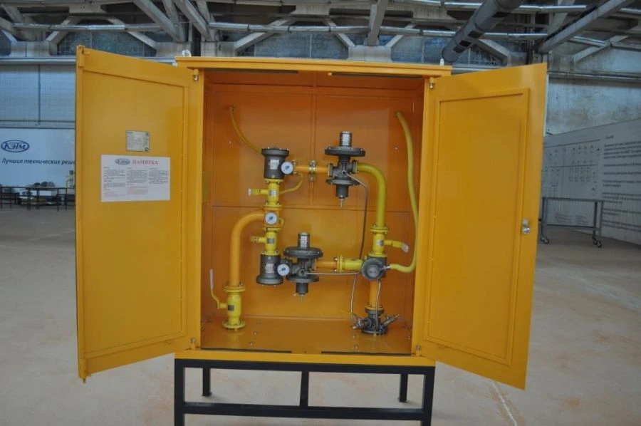 Пункт редуцирования газа шкафной (ГРПШ) с основной и резервной линиями редуцирования ШБДГ-40-2 на базе регулятора РДК-KASPI-40