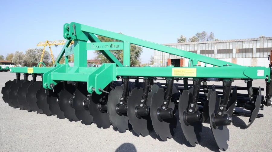 Disc Harrow 4x2N with Roller