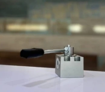 Directional Hydraulic Distributor R1NR90/3AA00B03