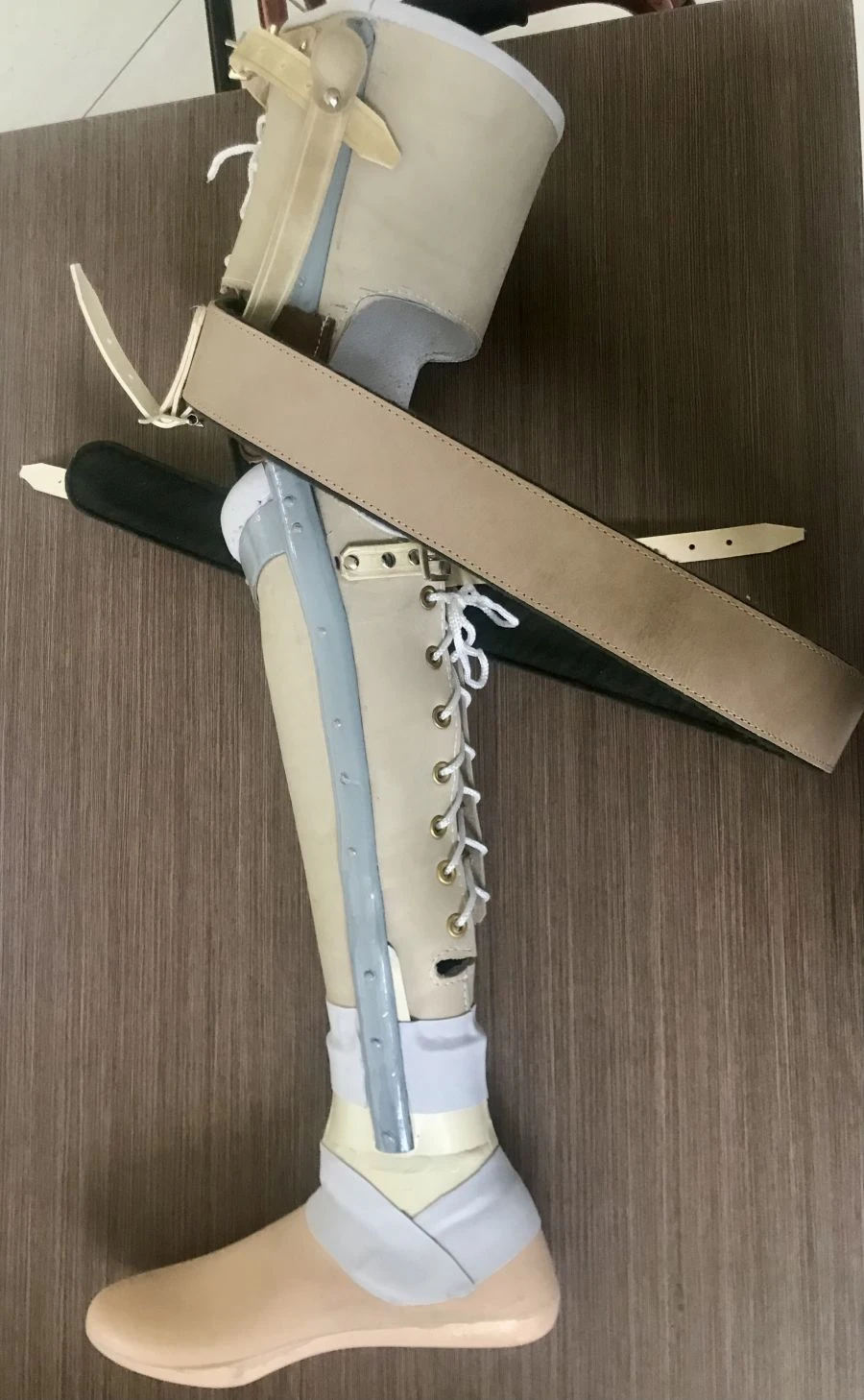 Non-Module Type Shin Prosthesis for Patients with Congenital Deficiencies