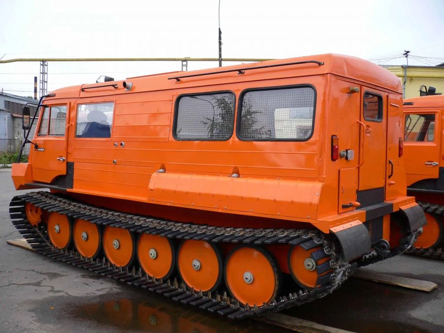 Floating All-Terrain Snow and Marsh Vehicle TTM-3904TP