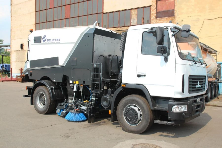 Sweeper-Vacuum Machine BCM-279.1 on MAZ 534025 Chassis