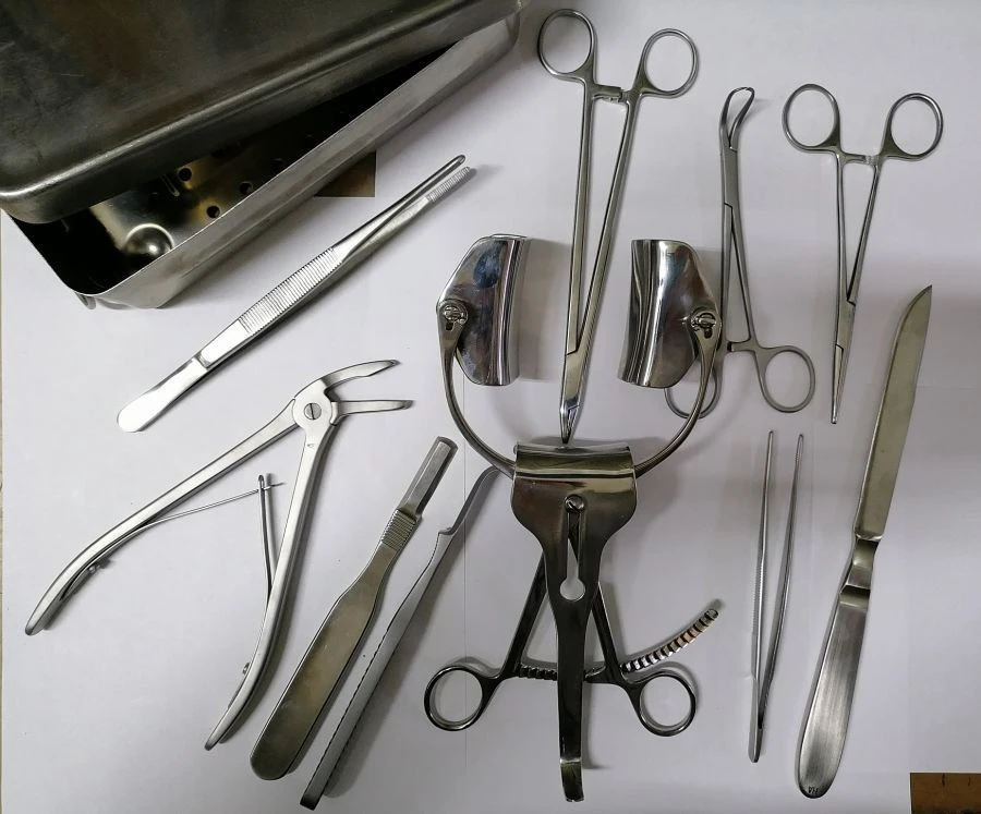 Large Surgical Set NA-1 for Qualified Medical Assistance