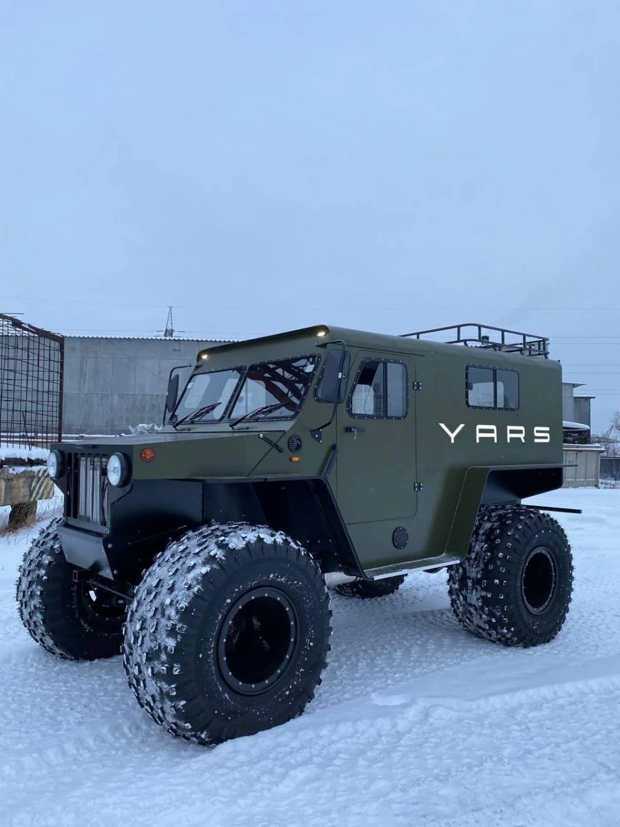 All-Terrain Vehicle YARS 1800 for Snow and Marsh