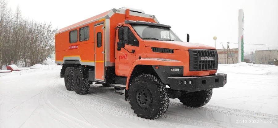 Вахтовый автобус "Путеремонтная летучка" 