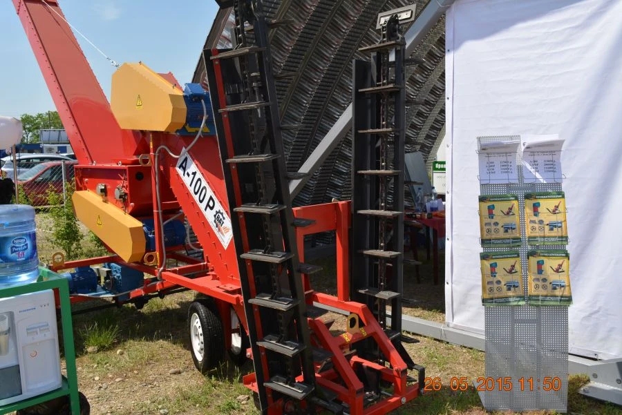 Agricultural Scraper Loader for Grain - Model A-100R M