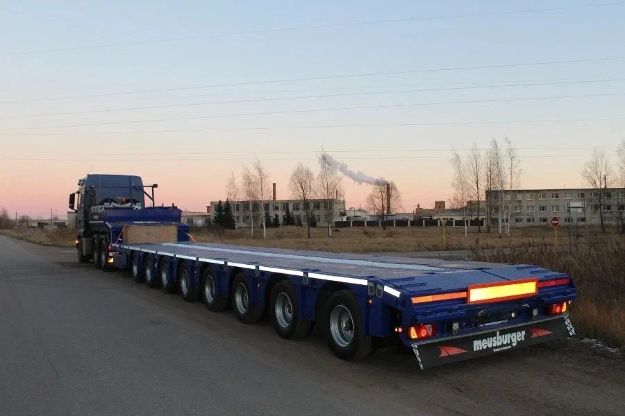 Low-Platform Eight-Axle Semi-Trailer TP-8141