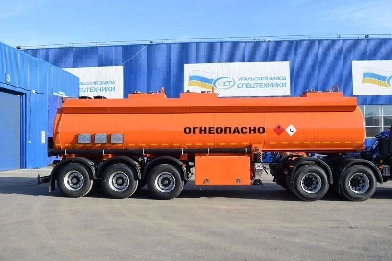 UZST 9177 Semi-Trailer Tank for Transporting Light Oil Products