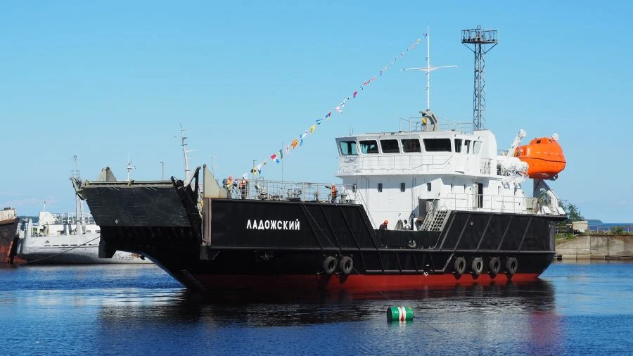 Ladoga Project 3265 Auxiliary Vessel - 37.01m Long